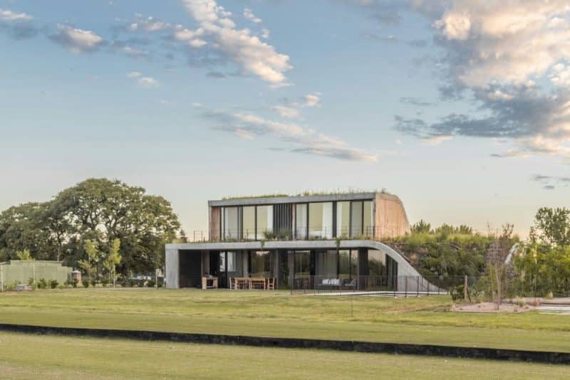 Nirvana House / AtelierM
