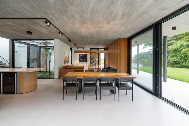 dining room