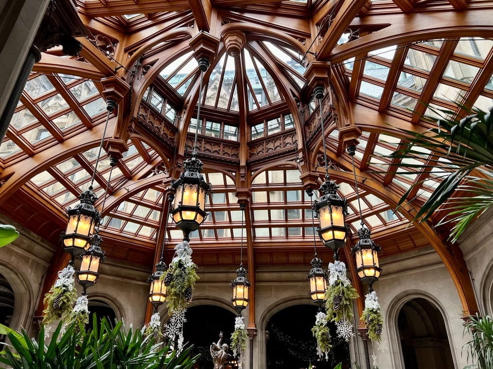 Choosing the Right Ceiling Lighting Fixtures for Every Room