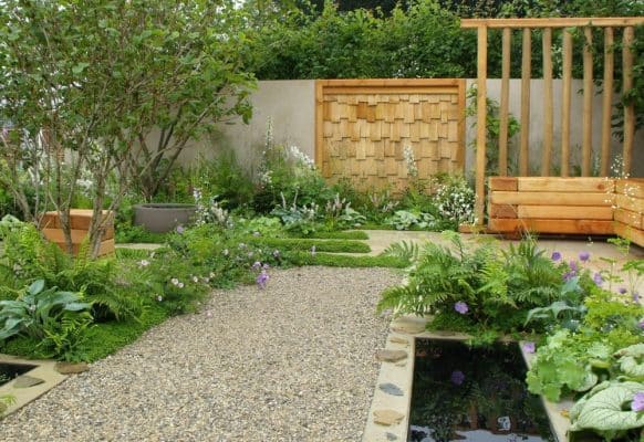 Designing a Low-Maintenance Garden That Still Wows