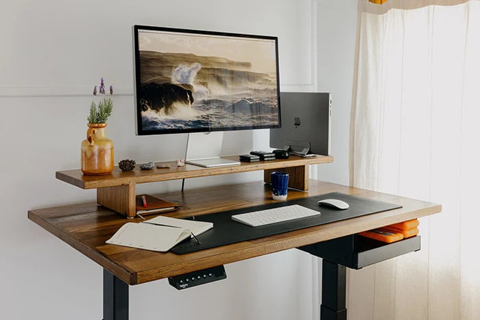 Integrating Ergonomic Standing Desks into Modern Home Office Design