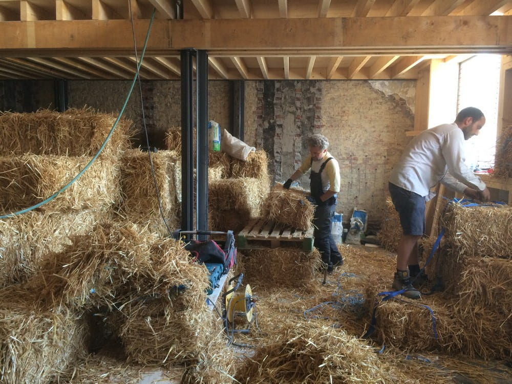 prefabricated-strawbale-roof