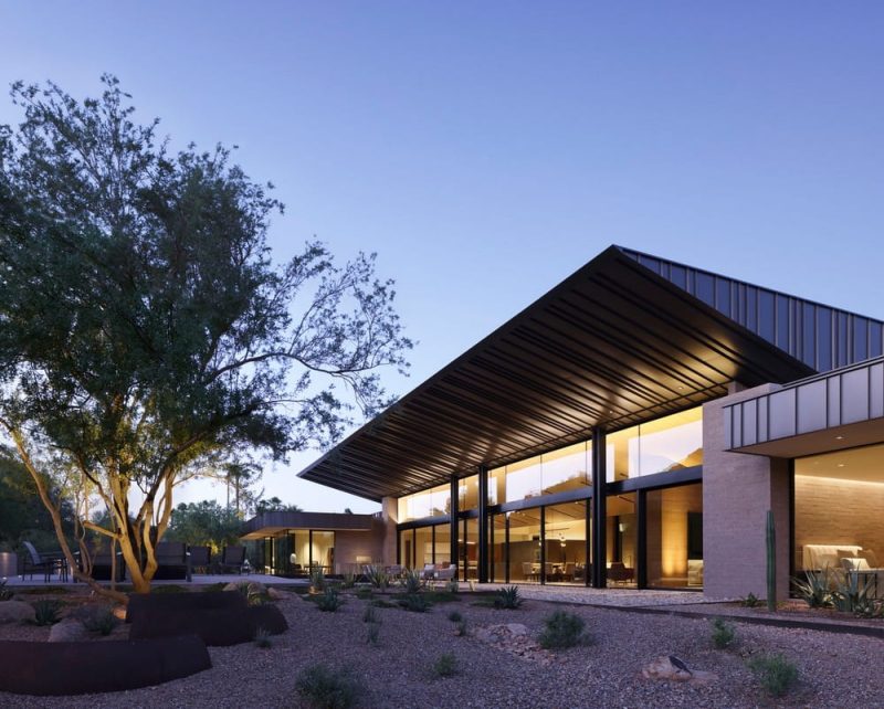 Desert Fairway Residence / Kendle Design Collaborative