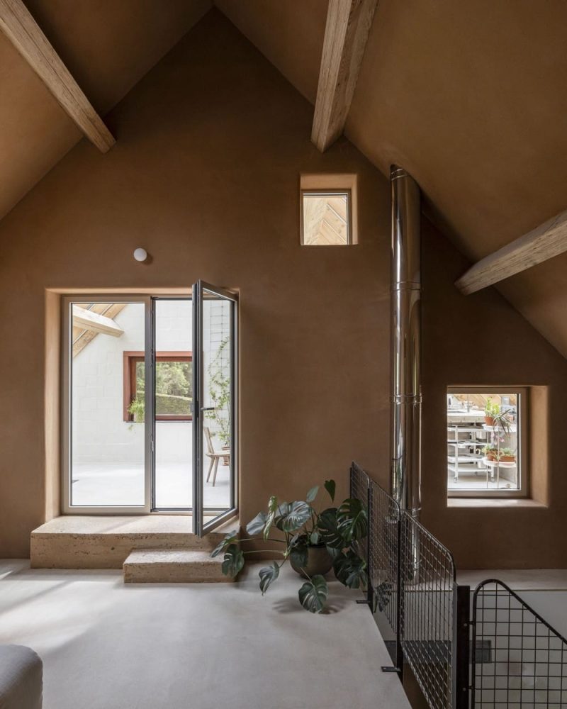 Omloop Farmhouse / hé! architectuur