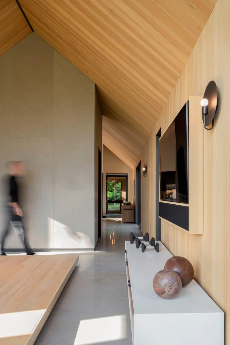 fitness room