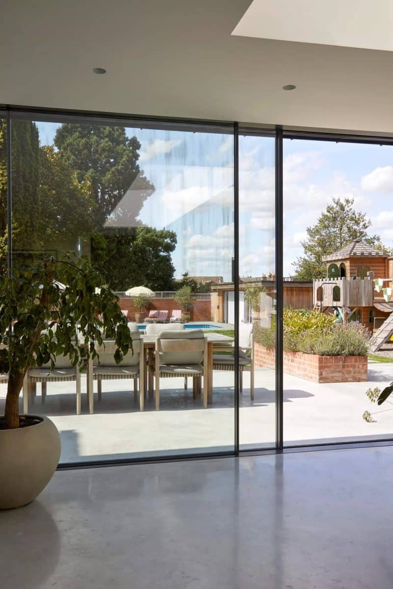 New London Road Villa Transformation / Edward Parsley Associates