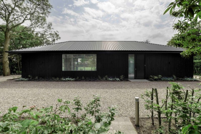Senior Shelter / i29 Architects