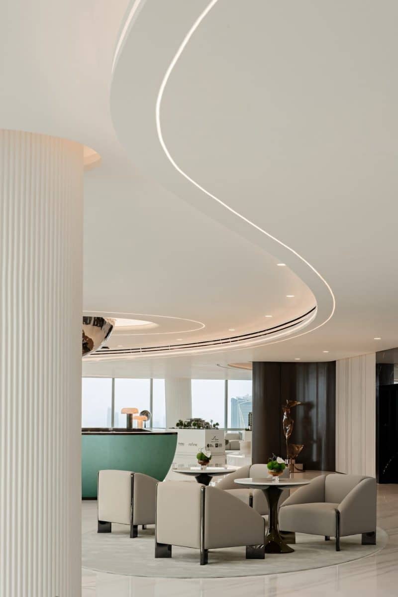 Refine Dubai Headquarters / ZN DESIGN