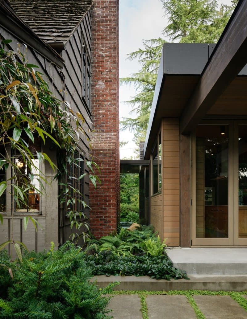 Loyal Captain House / Heliotrope Architects