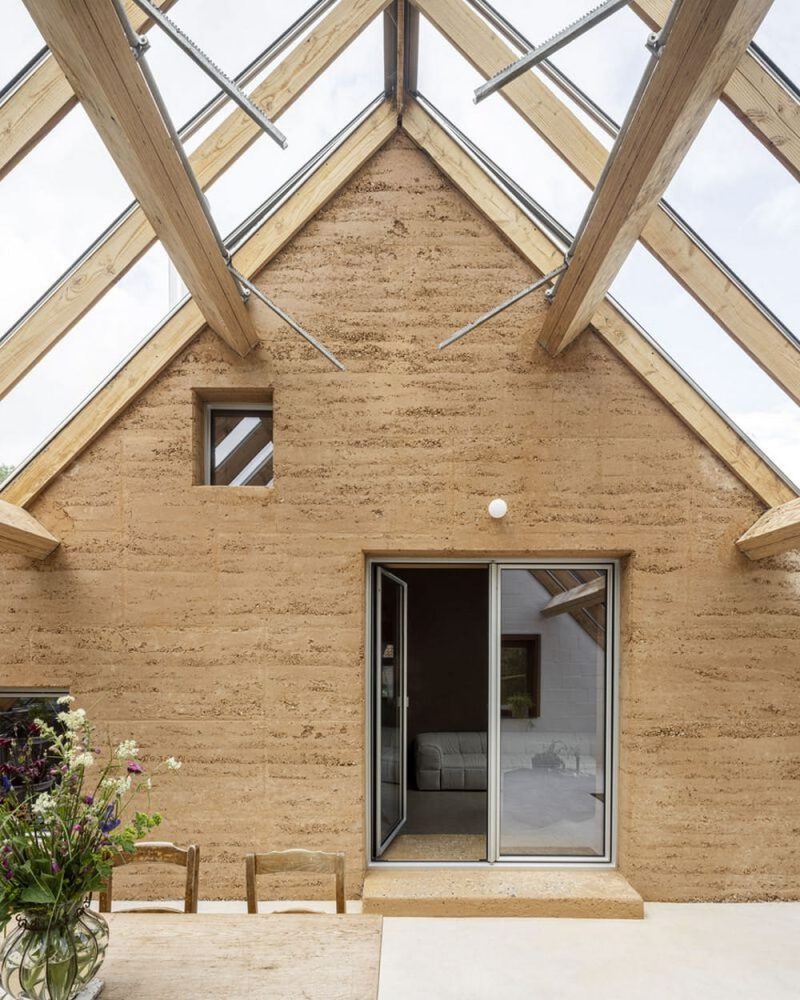 Omloop Farmhouse / hé! architectuur