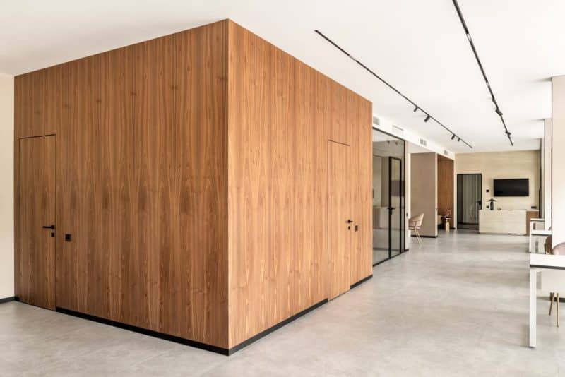 Elegant Minimalist Office by Alta Idea