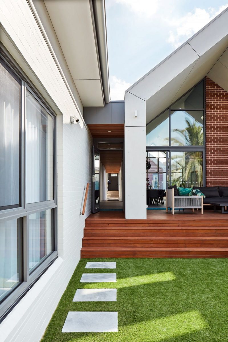 Willoughby House / Hobbs Jamieson Architecture