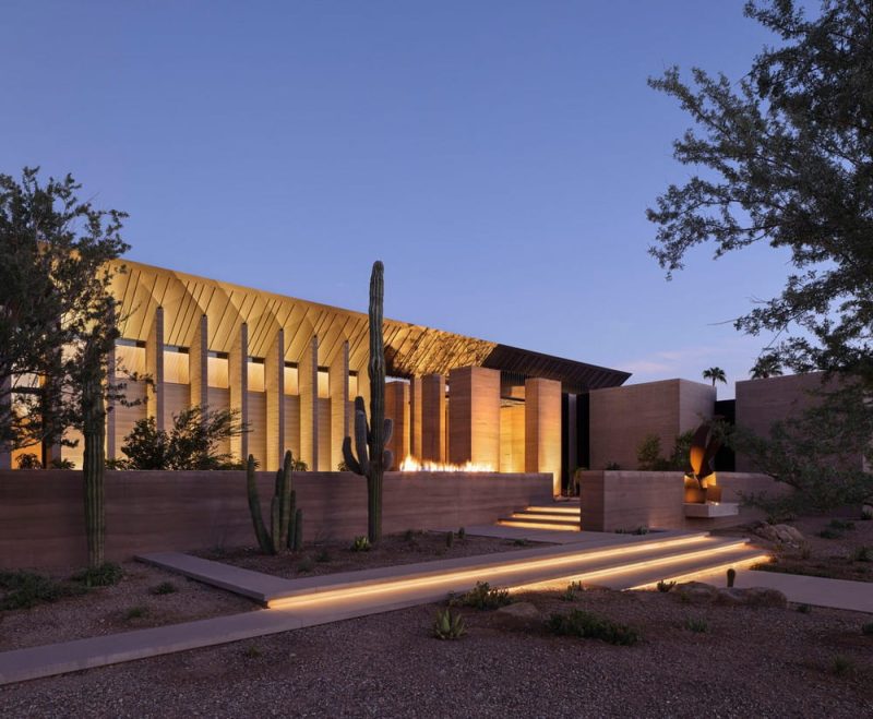 Desert Fairway Residence / Kendle Design Collaborative