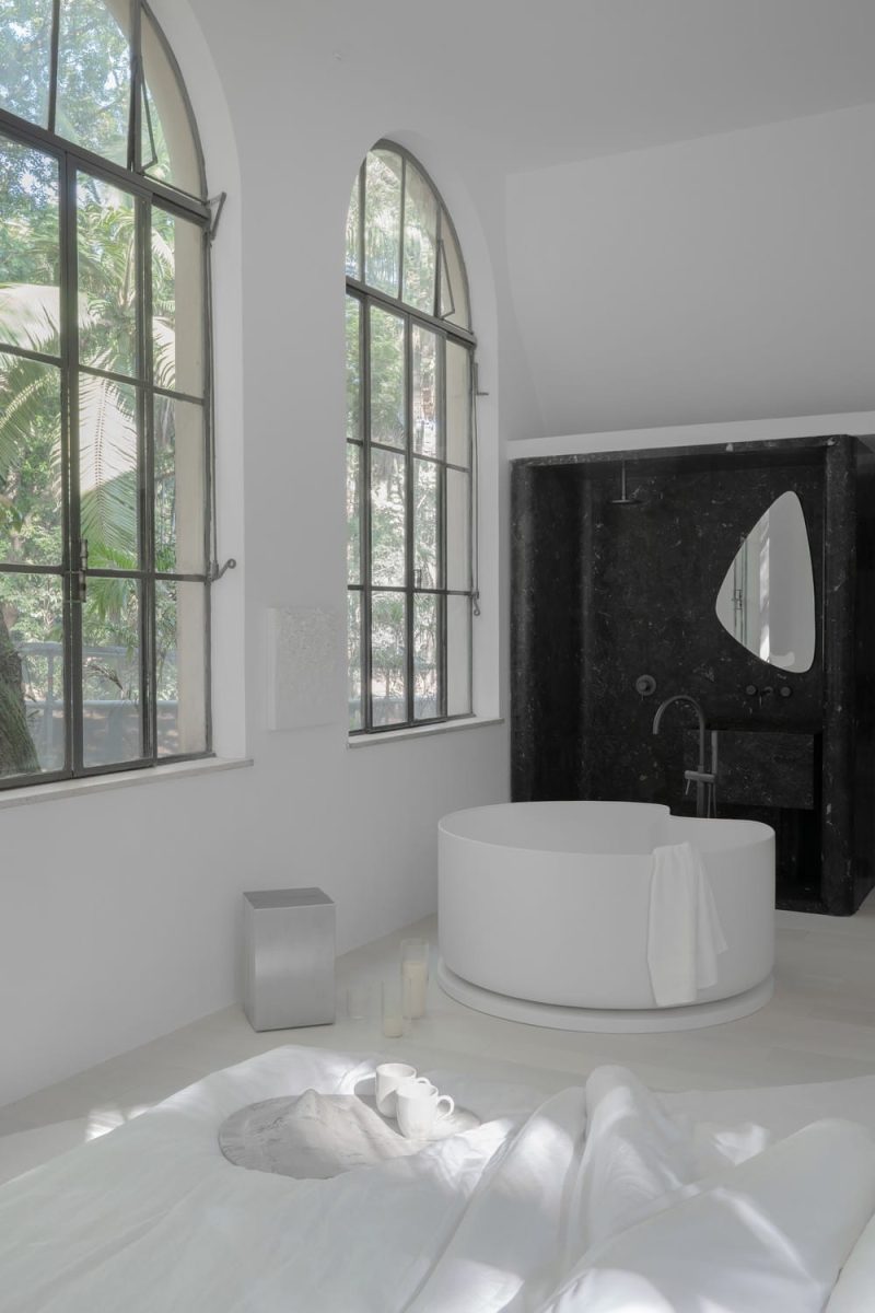 Natan Gil Presents The “Loft Whispers Of The Mountains” At CASACOR São Paulo 2025
