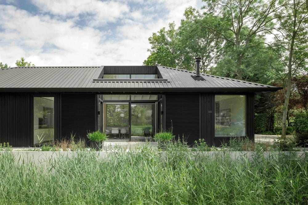 Senior Shelter / i29 Architects