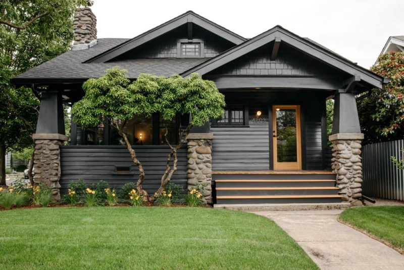Alberta Arts Residence / Ment Architecture