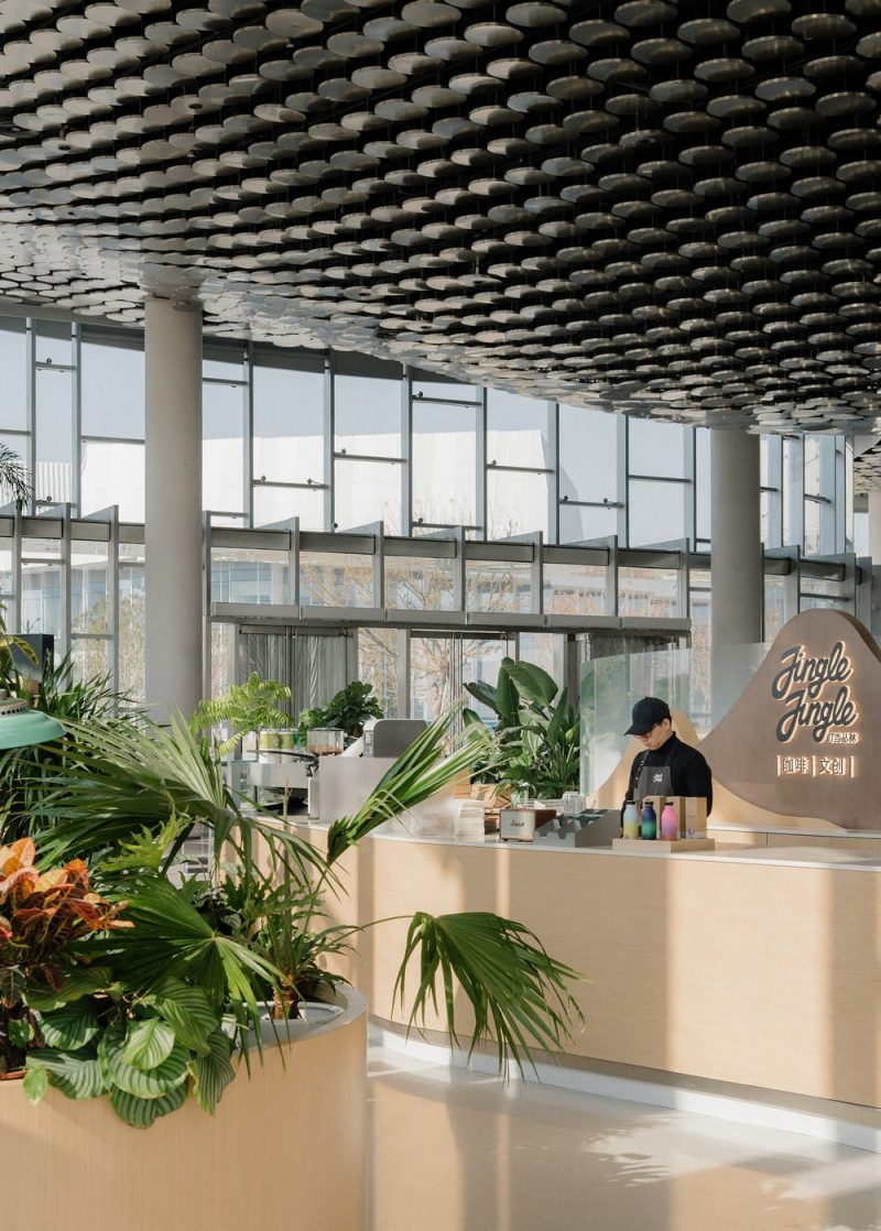 Jingle Jungle Creative Coffee / TSPACE Design