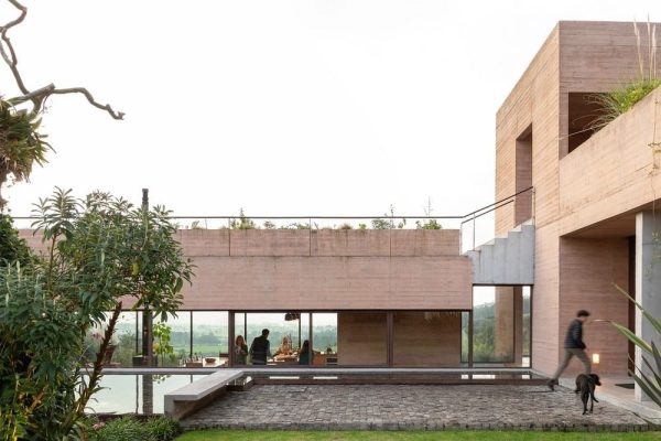 Casa Pastizal / Diez + Muller Arquitectos