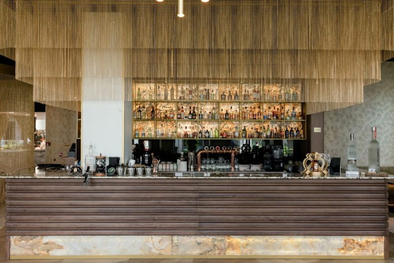 bar
