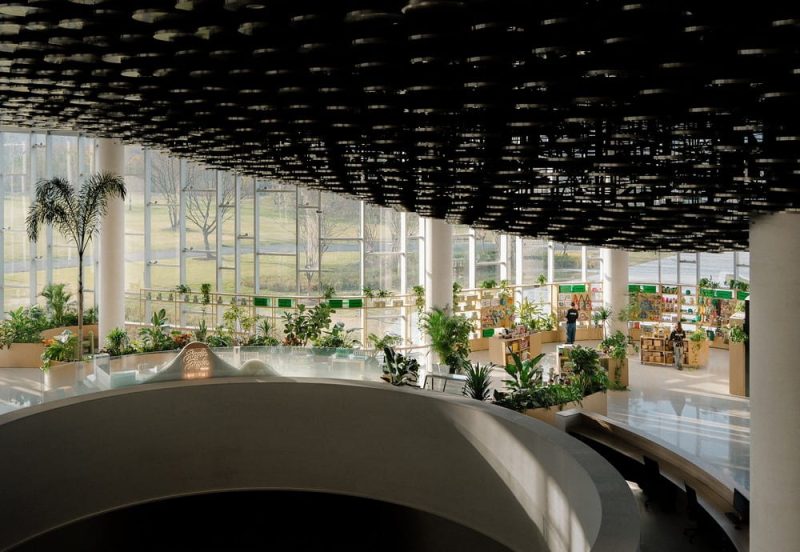 Jingle Jungle Creative Coffee / TSPACE Design
