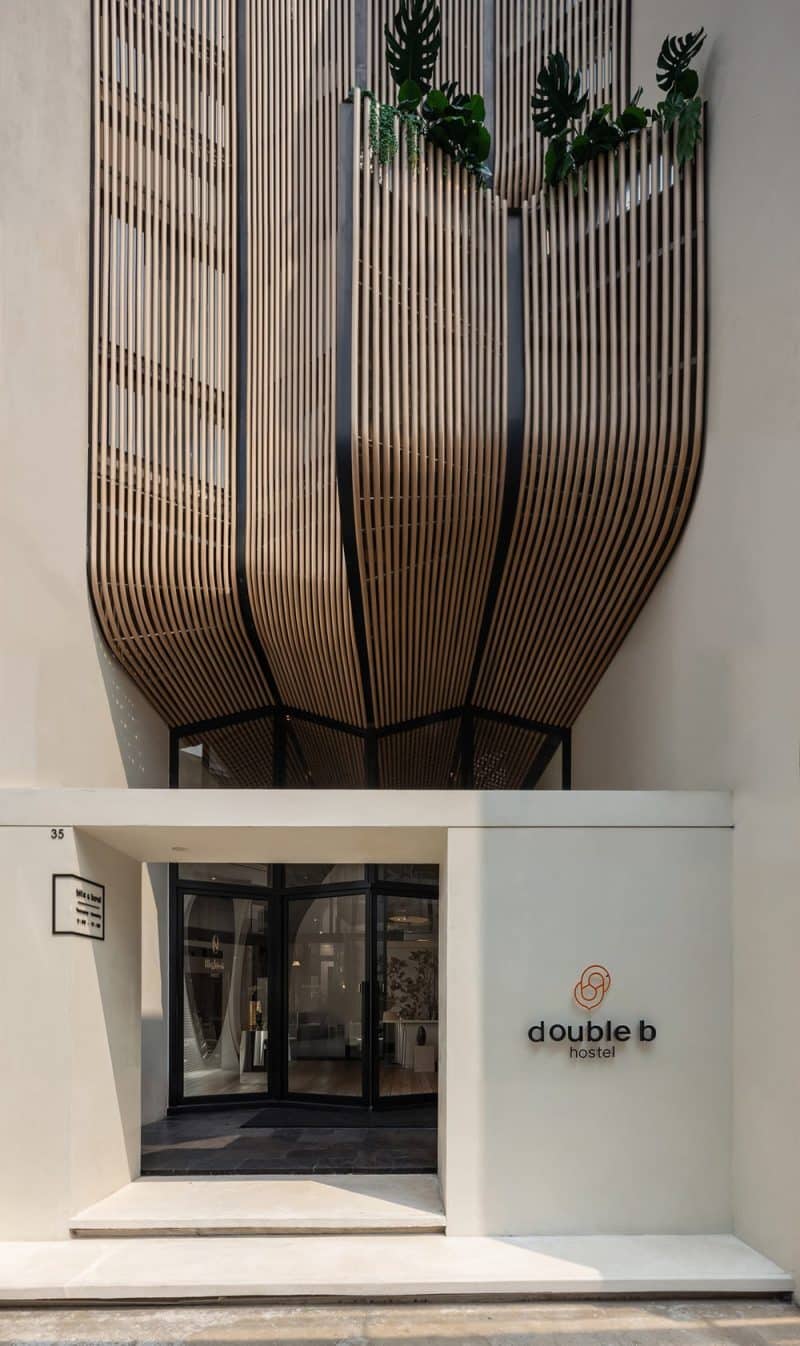 Double B Hostel / VMA Design Studio