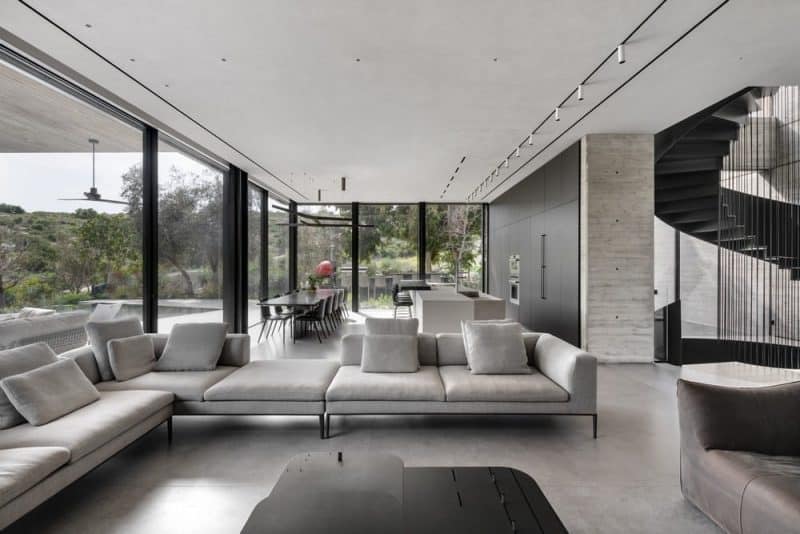 Hillside House / Israelevitz Architects