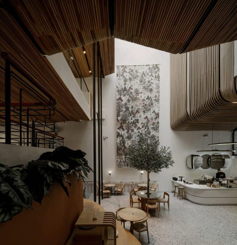 Double B Hostel / VMA Design Studio
