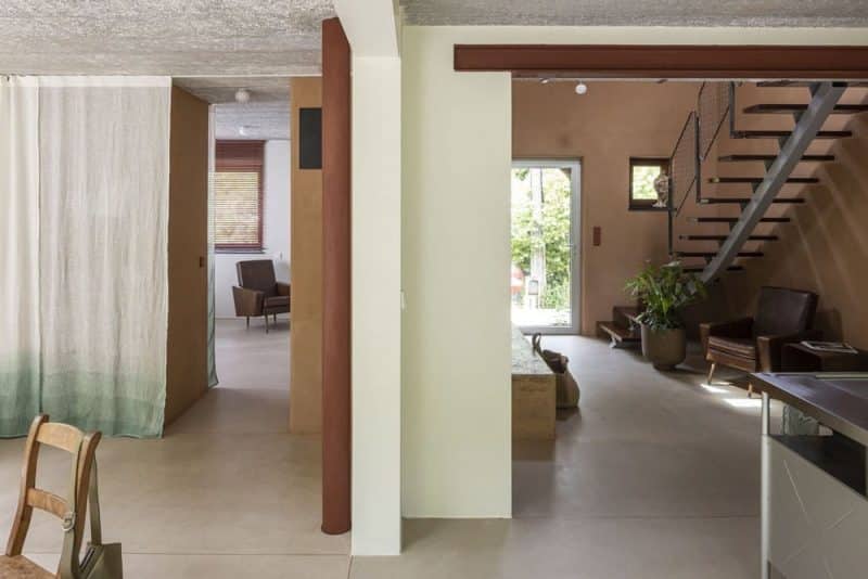 Omloop Farmhouse / hé! architectuur