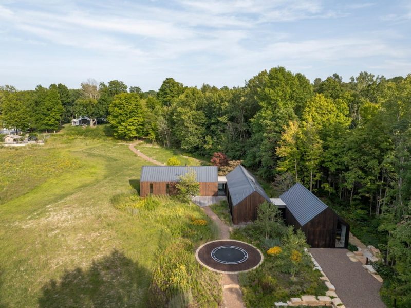 Dutchmoor Valley Guesthouse / SEEK Design + Architecture