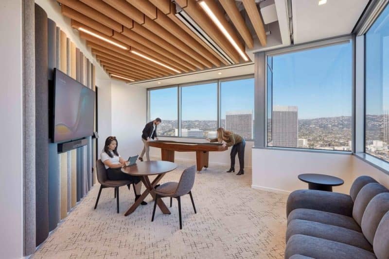 AEW Capital Management Office / Wolcott Architecture