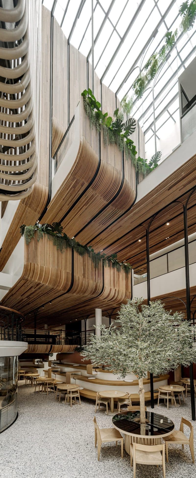 Double B Hostel / VMA Design Studio