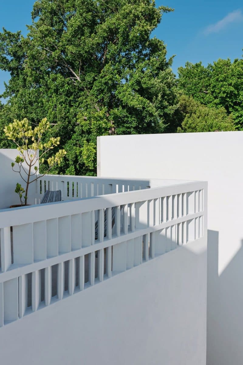 balcony