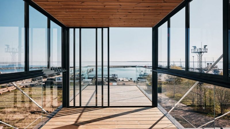 balcony