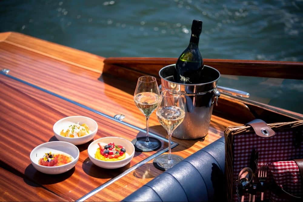 5 Elegant Table Setting Ideas for Your Yacht
