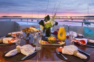 5 Elegant Table Setting Ideas for Your Yacht