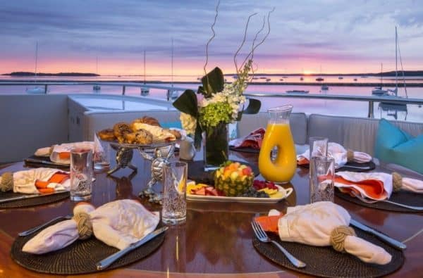 5 Elegant Table Setting Ideas for Your Yacht