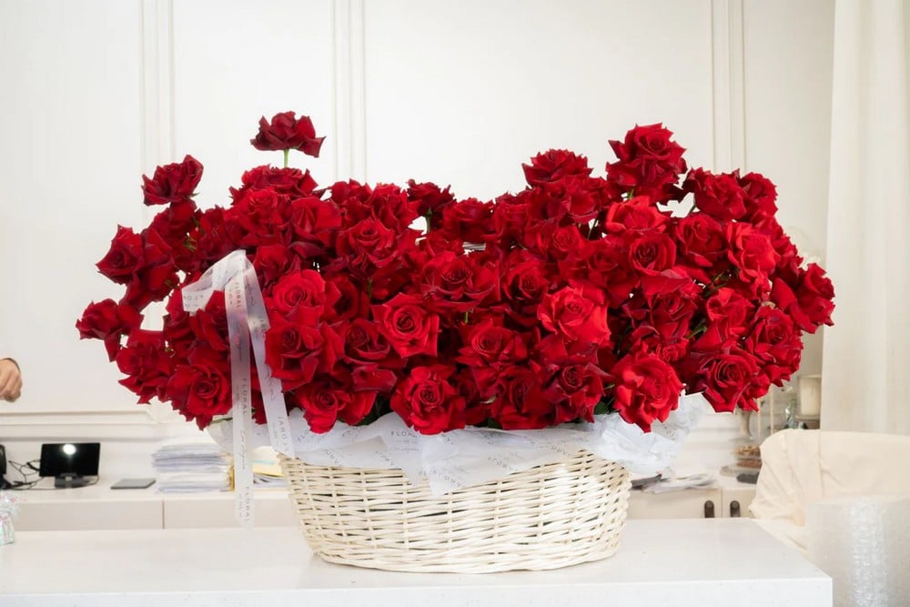 Roses That Last a Year: Timeless Elegance in Interior Decor