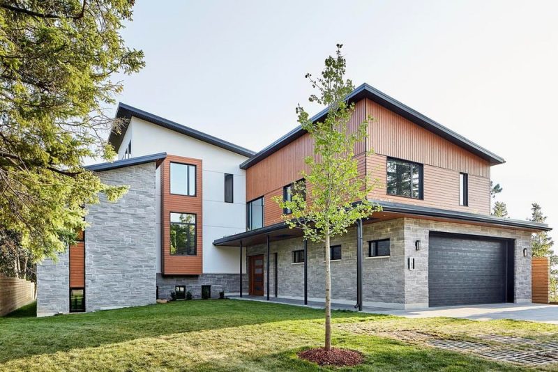 Markham Multi-Generational House / Solares Architecture