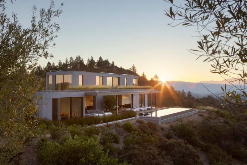 The Phoenix, a minimalist home in Healdsburg, California by Feldman Architecture