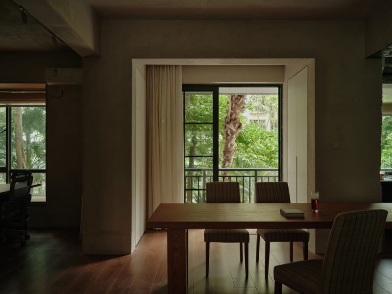 A Workspace That Feels Like Home by UY DESIGN