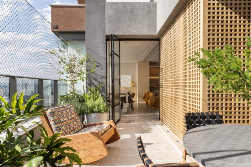 balcony