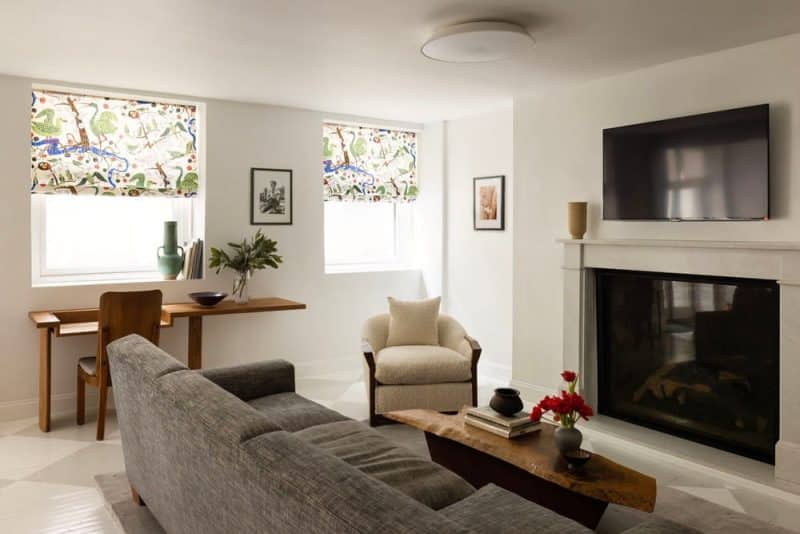 Sullivan Street Townhouse / White Arrow