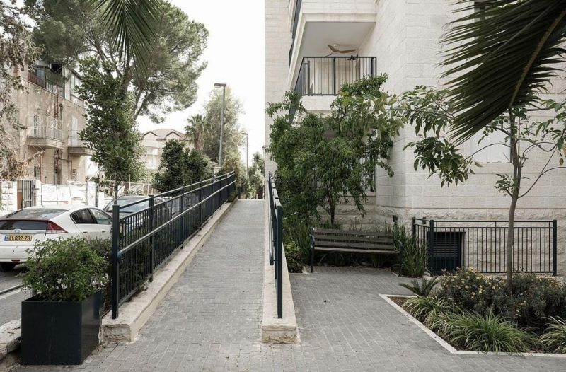 Efraim House / Ollech + Tol