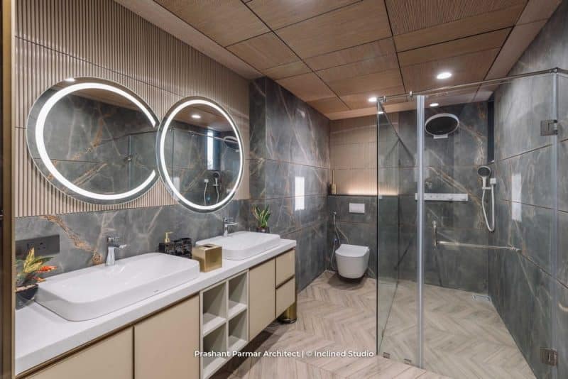 Graceful 5BHK Interiors at Viola Apartment by Ar. Prashant Parmar