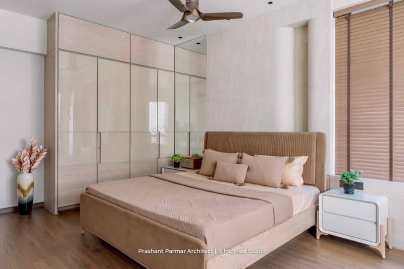Graceful 5BHK Interiors at Viola Apartment by Ar. Prashant Parmar