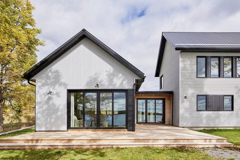Smith Bay House / Solares Architecture