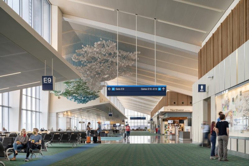 gate 9