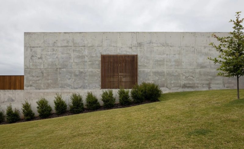 Blade House / Tecture