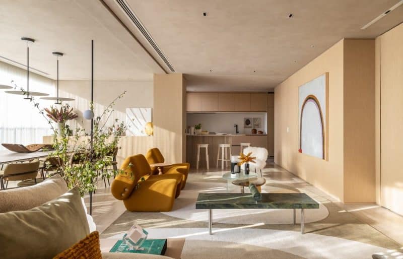 Light-Filled Penthouse by Si Saccab Arquitetura