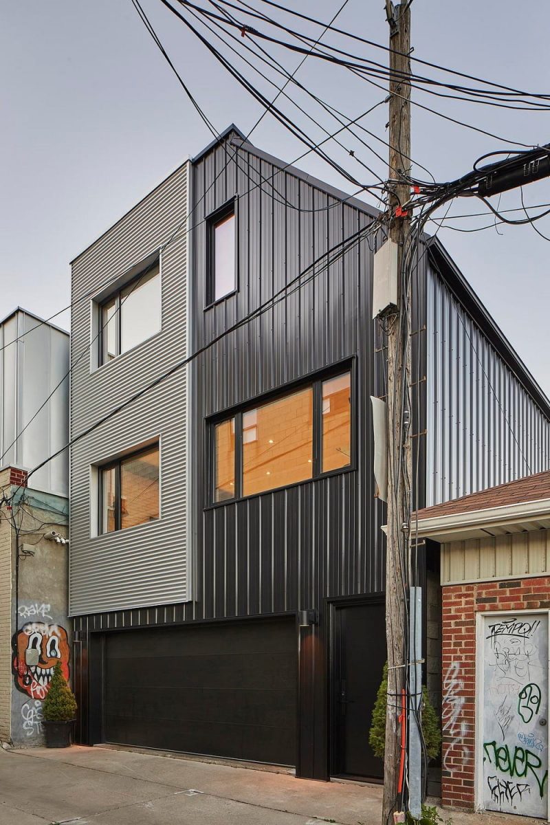 Trinity Bellwoods Laneway House / Solares Architecture
